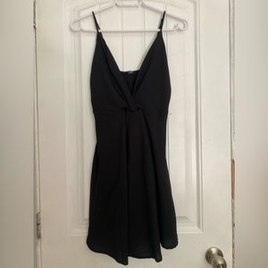 Zip back, v neck top